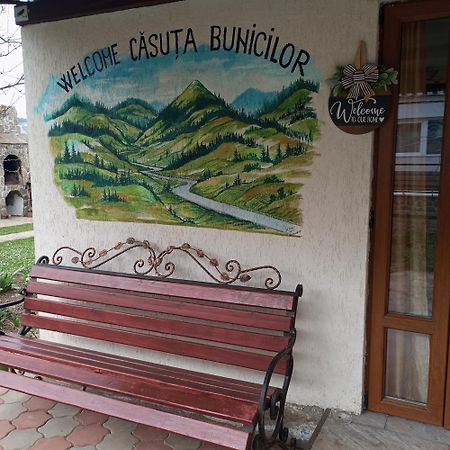 Casuta Bunicilor Villa Dorna Cindrenilor Екстериор снимка