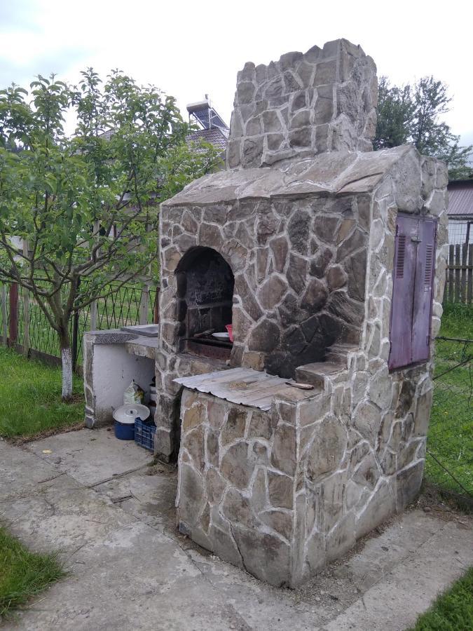 Casuta Bunicilor Villa Dorna Cindrenilor Екстериор снимка